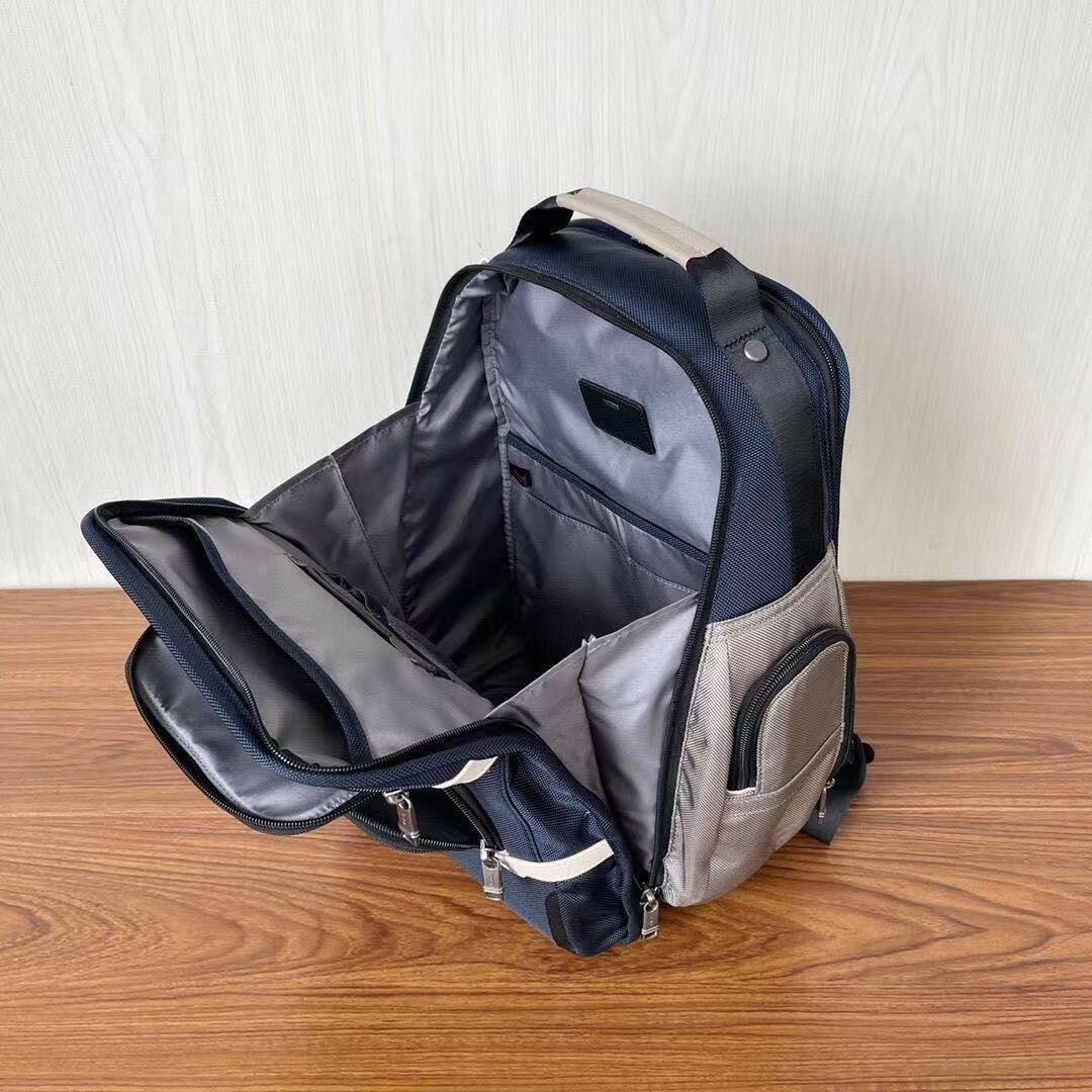 TUMI(トゥミ)の新品TUMI ALPHA3 ブリーフパックネイビー ホワイト メンズのバッグ(バッグパック/リュック)の商品写真