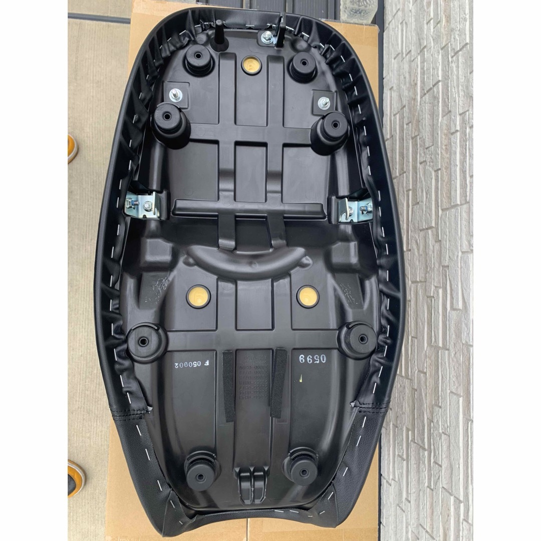 カワサキ - z900rs カフェ純正シートの通販 by ss|カワサキなら カワサキ - z900rs カフェ純正シートの通販 by ss|カワサキなら