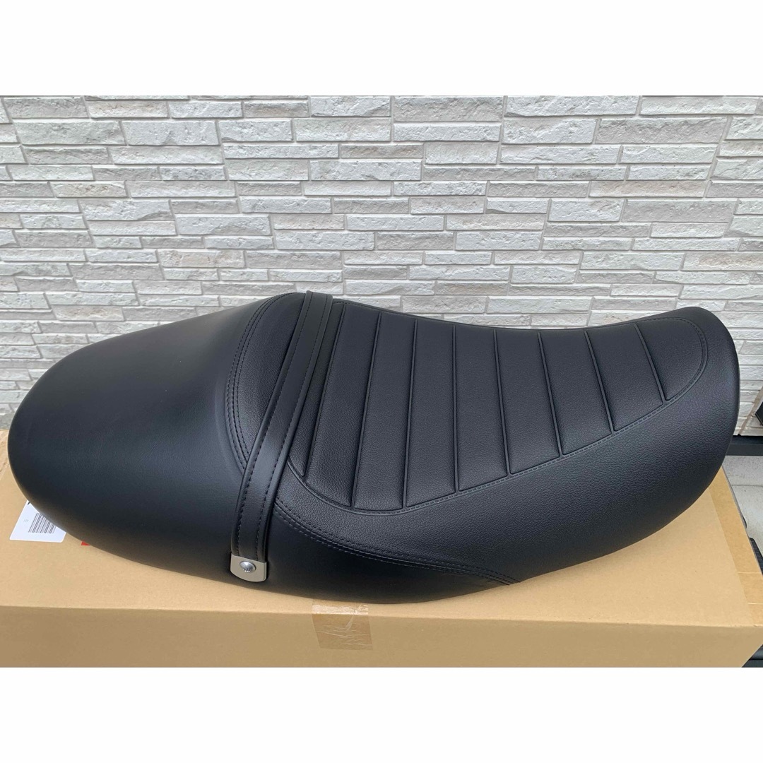 カワサキ - z900rs カフェ純正シートの通販 by ss|カワサキなら カワサキ - z900rs カフェ純正シートの通販 by ss|カワサキなら