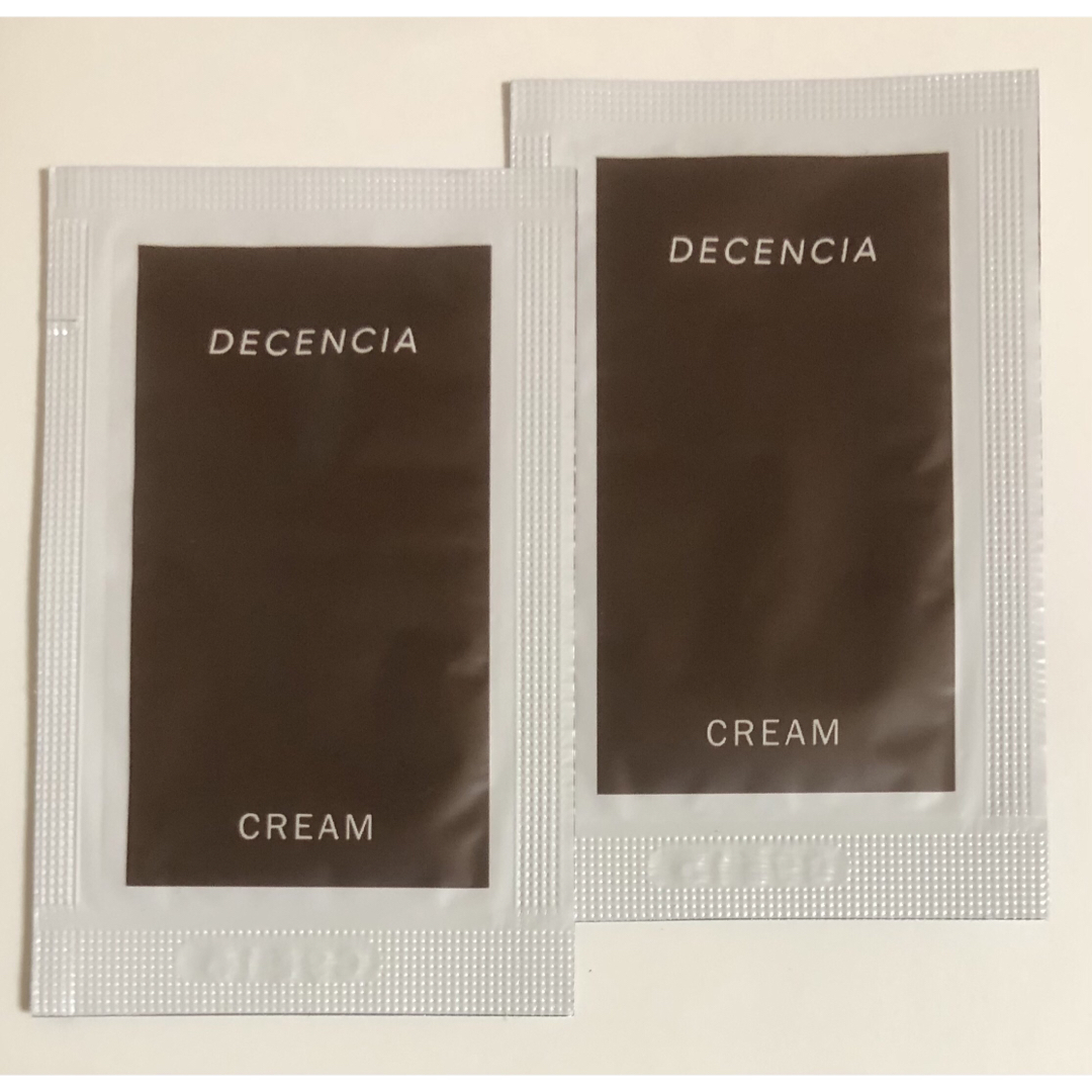 DECENCIA(ディセンシア)のディセンシア　クリーム　敏感肌用　0.6g 2包 コスメ/美容のスキンケア/基礎化粧品(フェイスクリーム)の商品写真