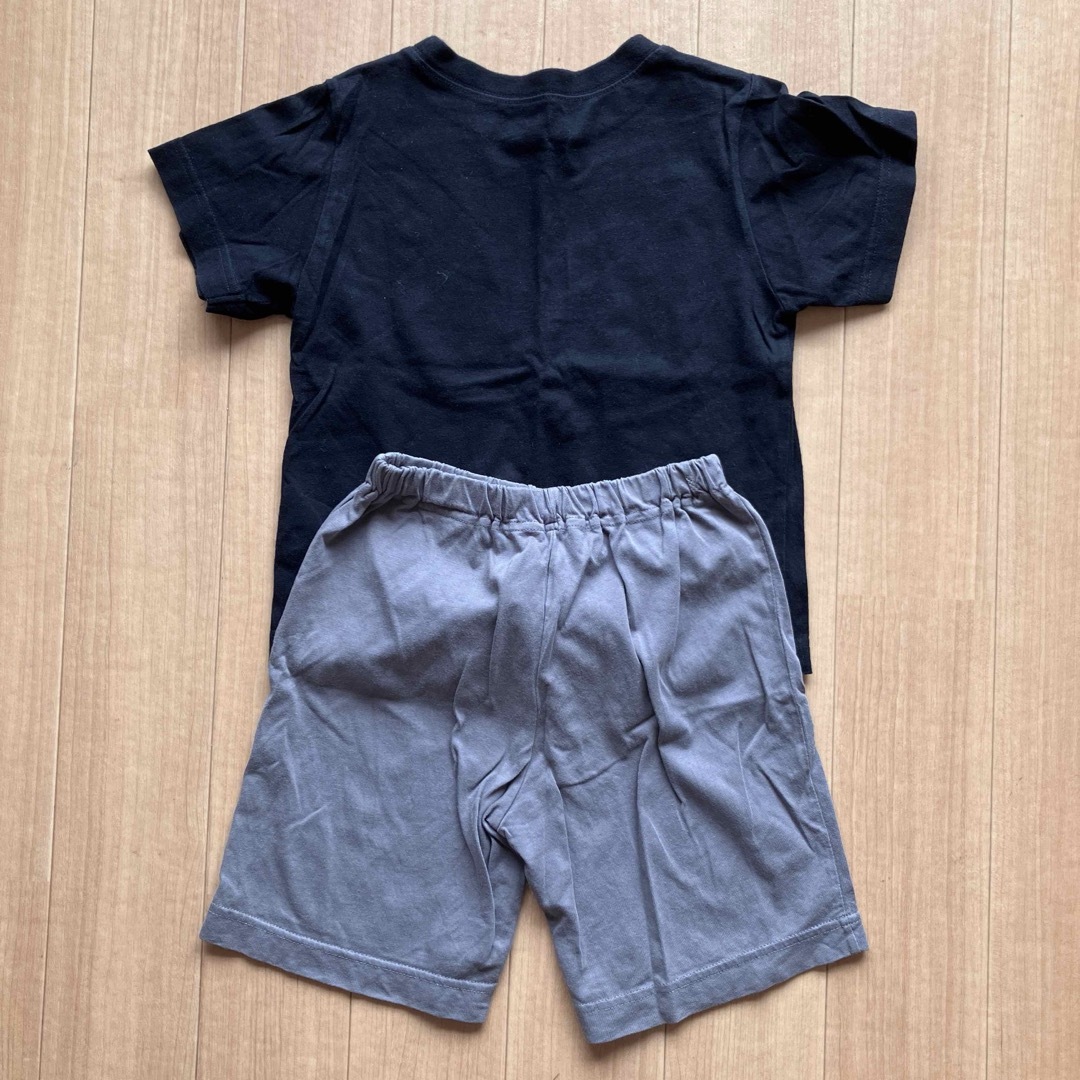 GU(ジーユー)のGU 鬼滅の刃柄パジャマ キッズ/ベビー/マタニティのキッズ服男の子用(90cm~)(パジャマ)の商品写真