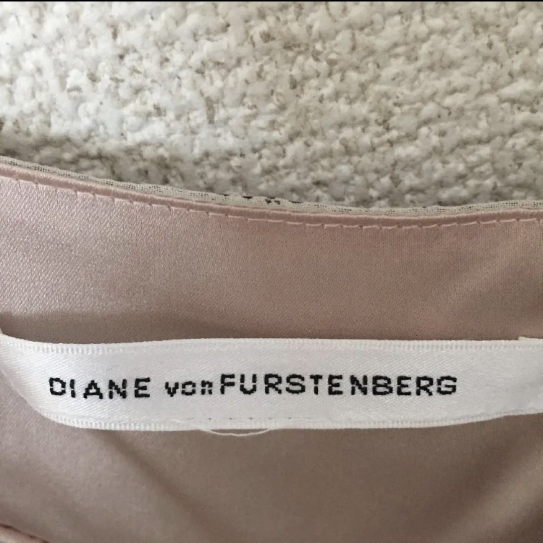 DIANE von FURSTENBERG(ダイアンフォンファステンバーグ)のDIANE van FURSTENBERG シルクワンピース レディースのワンピース(ひざ丈ワンピース)の商品写真