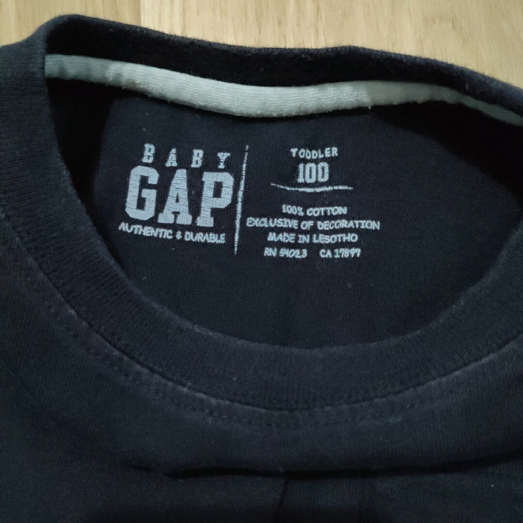 babyGAP(ベビーギャップ)のベビーギャップ 子供服 Tシャツ 100cm キッズ/ベビー/マタニティのキッズ服男の子用(90cm~)(Tシャツ/カットソー)の商品写真