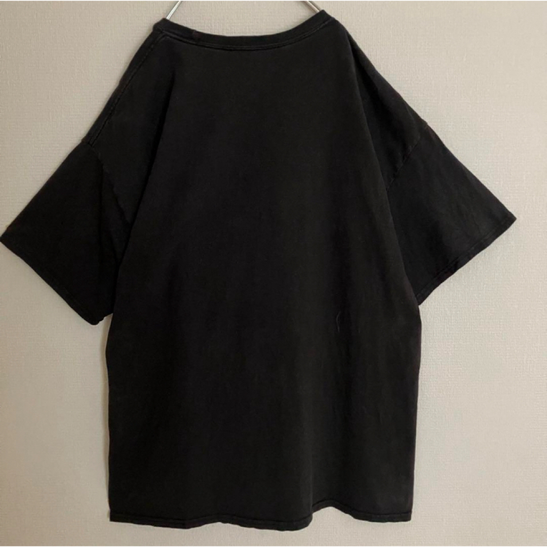 Hanes(ヘインズ)のテキスタイルボウルカレッジTシャツガイコツスカルビッグロゴ半袖tee黒tシャツ メンズのトップス(Tシャツ/カットソー(半袖/袖なし))の商品写真