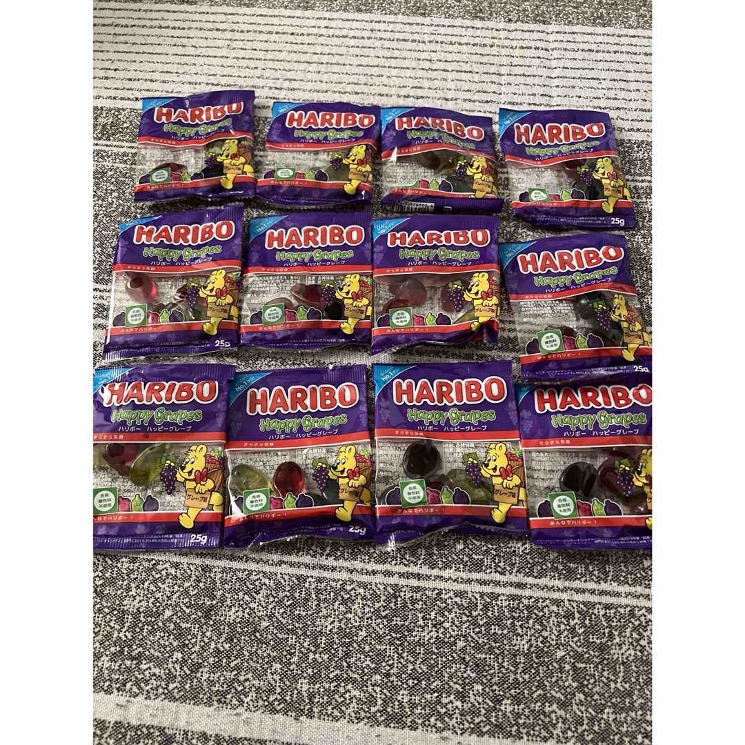 ハリボー(ハリボー)のHARIBO ハリボー ハッピーグレープ  グミ 14袋 食品/飲料/酒の食品(菓子/デザート)の商品写真