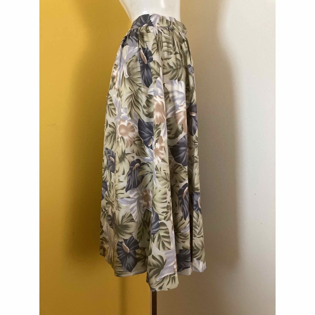 柄　フレアスカート　昭和　レトロ　　80'Sビンテージ レディースのスカート(ひざ丈スカート)の商品写真