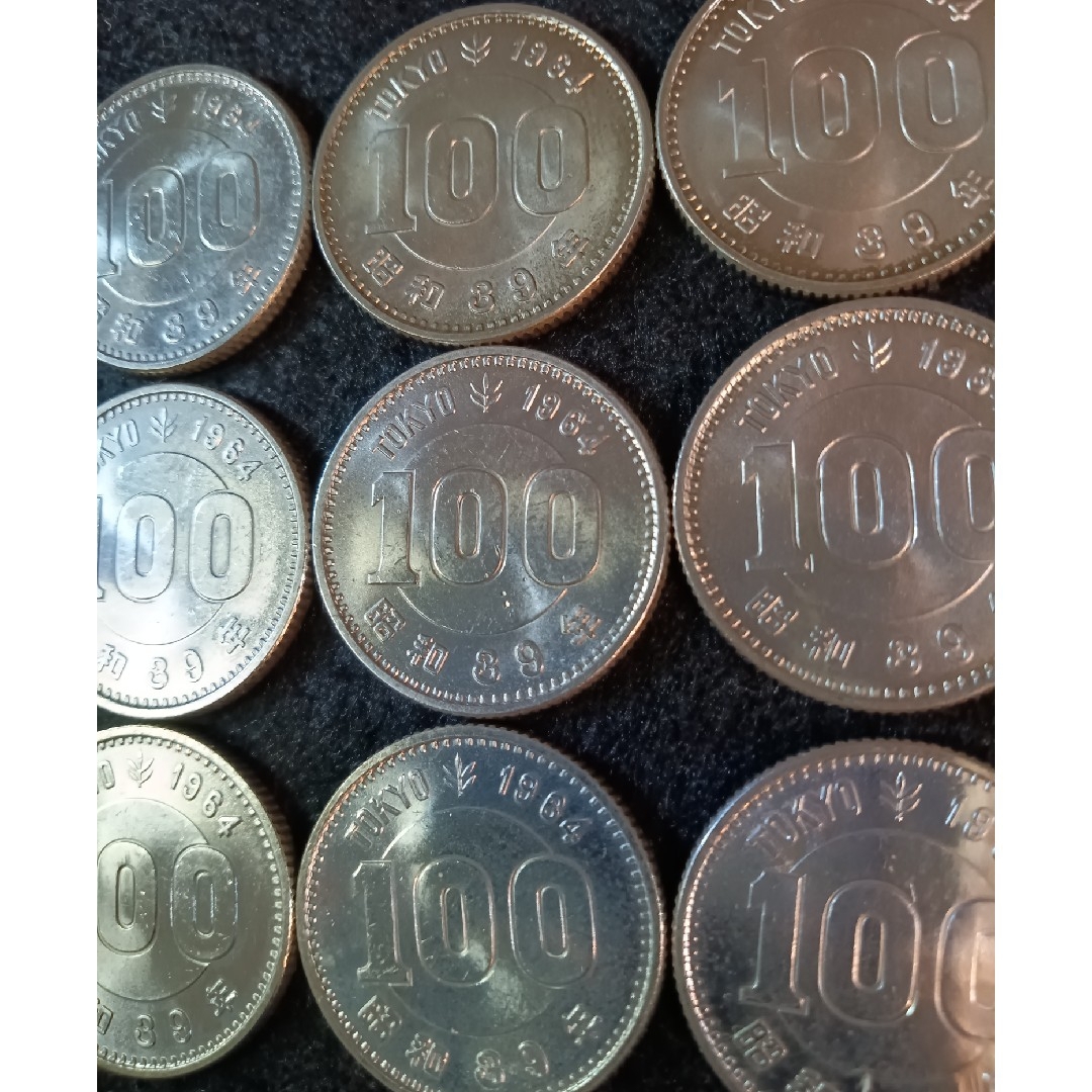 銀貨　東京 オリンピック 記念100円銀貨SILVER 600綺麗な銀貨９枚 エンタメ/ホビーの美術品/アンティーク(金属工芸)の商品写真