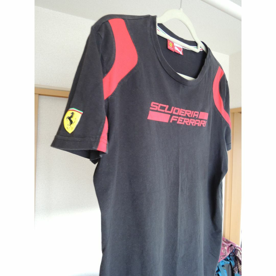 Ferrari(フェラーリ)の★フェラーリ×プーマ　Tシャツ　Ferrari＆puma（現地イタリアで購入） メンズのトップス(Tシャツ/カットソー(半袖/袖なし))の商品写真