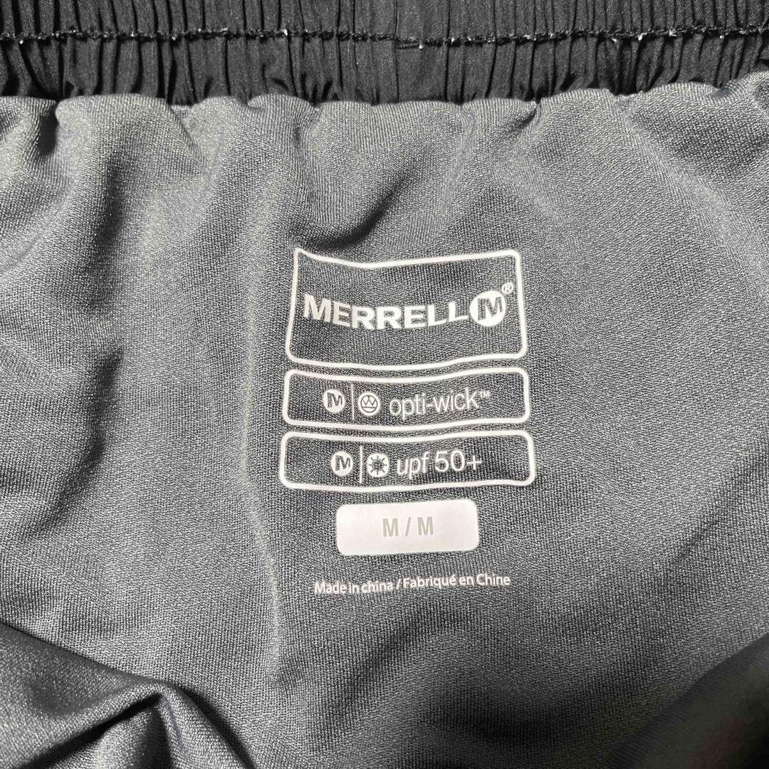 MERRELL(メレル)の【MERRELLメンズM】黒のショートパンツ メンズのパンツ(ショートパンツ)の商品写真