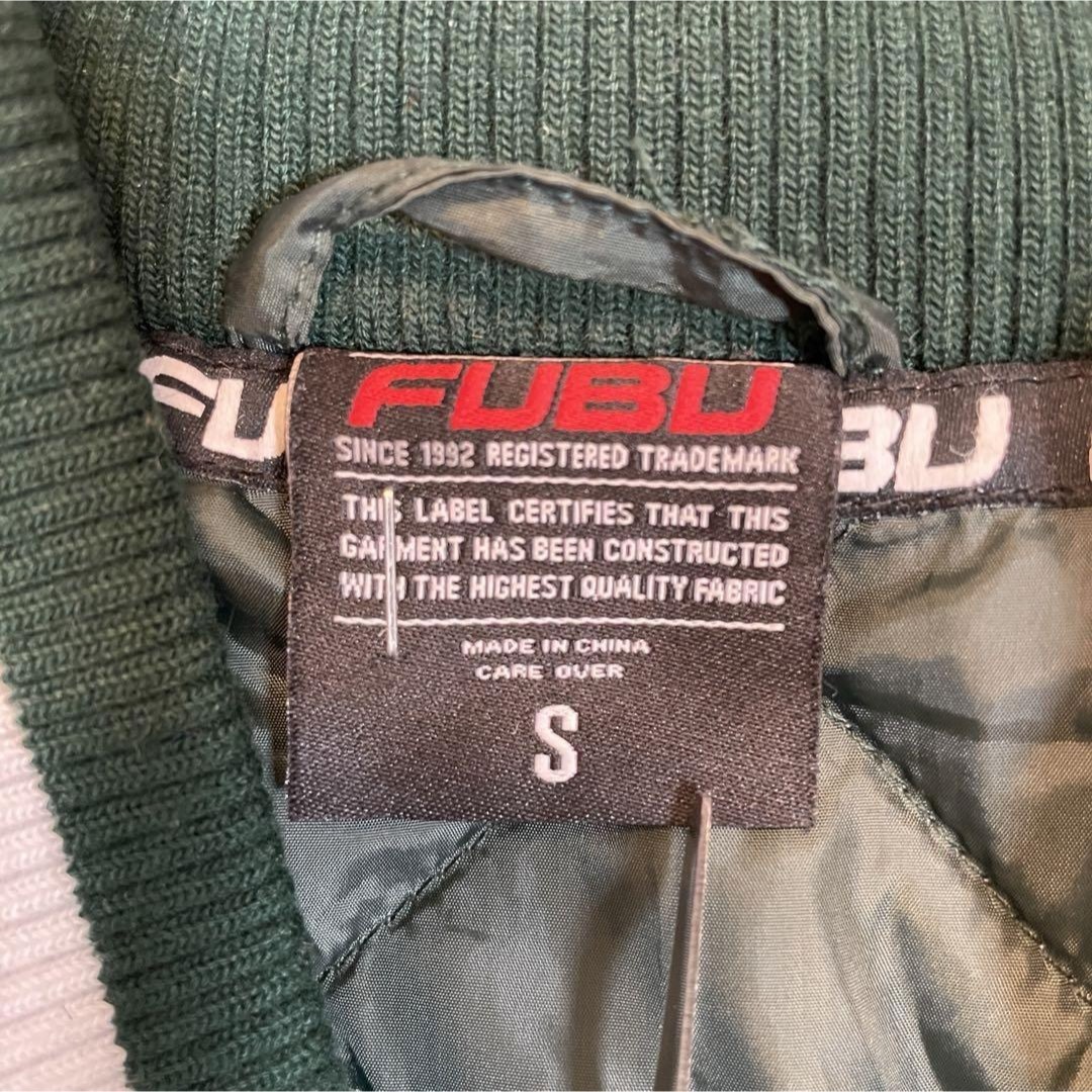 FUBU(フブ)の【ビッグ刺繍ロゴ、スタジャン】FUBU 人気グリーン古着　ヒップホップ90s緑 メンズのジャケット/アウター(スタジャン)の商品写真