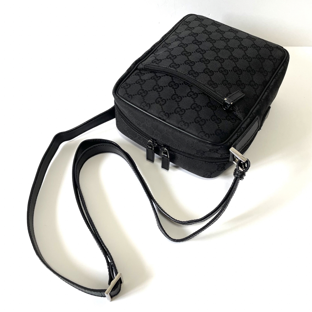 【美品】GUCCI グッチ ショルダーバッグ GGキャンバス×レザー 黒 【美品】GUCCI グッチ ショルダーバッグ GGキャンバス×レザー 黒