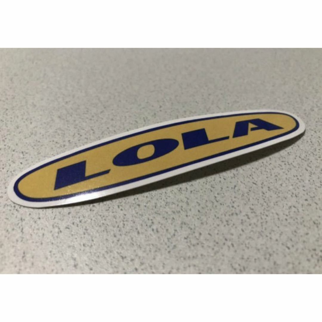 ○ PVC防水ステッカー　LOLA ○a 自動車/バイクのバイク(ステッカー)の商品写真