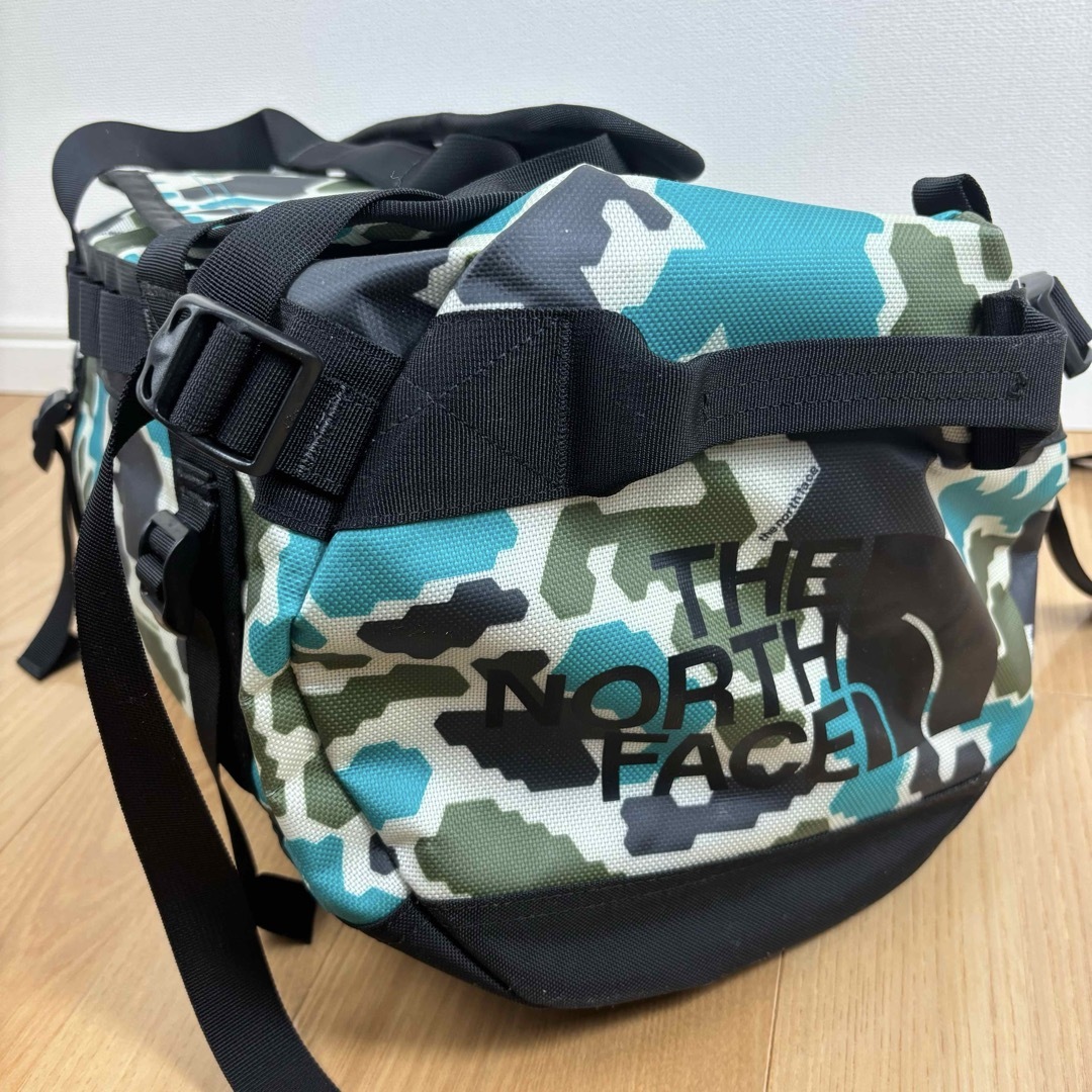 THE NORTH FACE(ザノースフェイス)の限定　ノースフェイス　BC DUFFEL XS ダッフルバック　ボストン　バッグ メンズのバッグ(ボストンバッグ)の商品写真