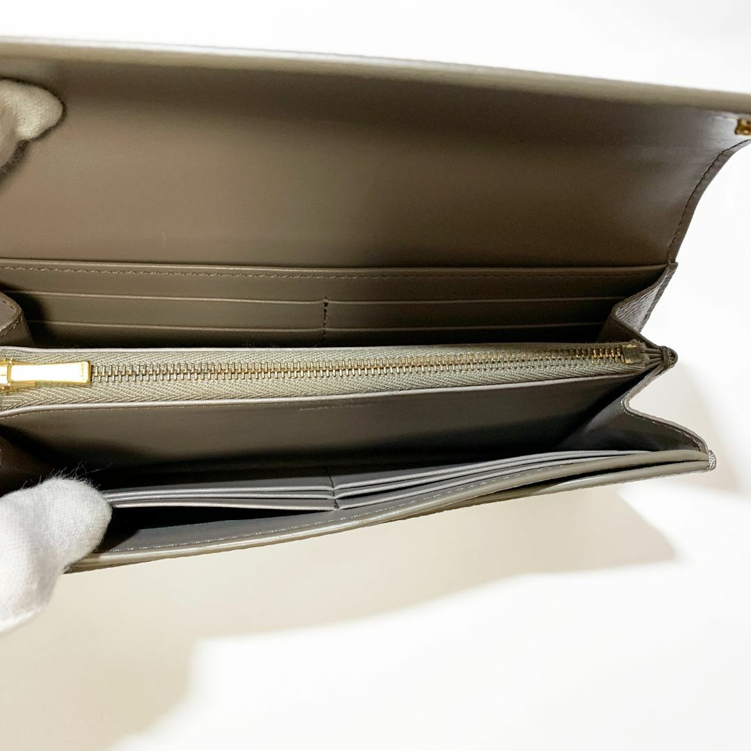 極美品】CELINE セリーヌ 二つ折り 長財布 レザー グレージュ系 極美品】CELINE セリーヌ 二つ折り 長財布 レザー グレージュ系