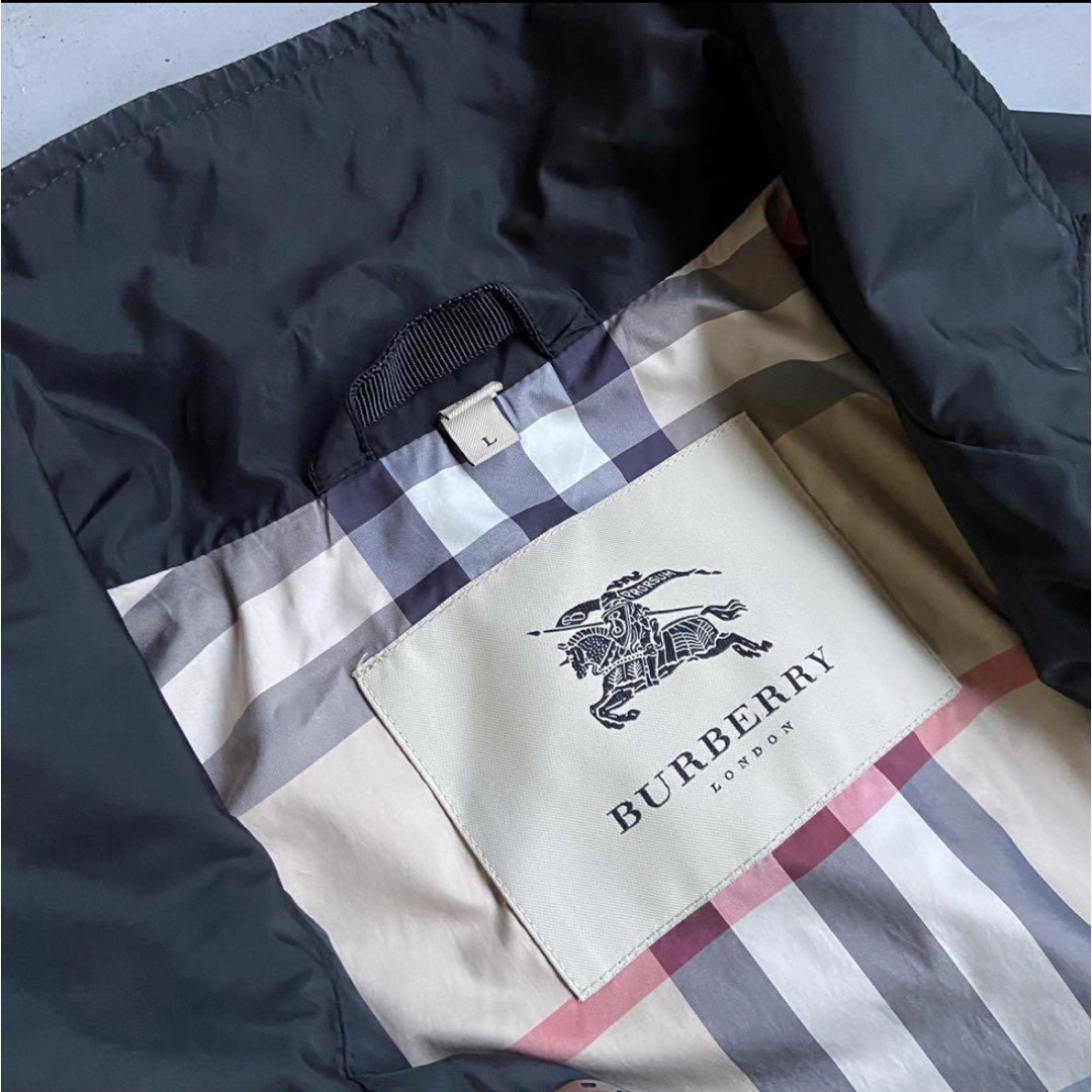 BURBERRY(バーバリー)の美品　burberry ナイロンジャケット　レア　サイズL メンズのジャケット/アウター(その他)の商品写真