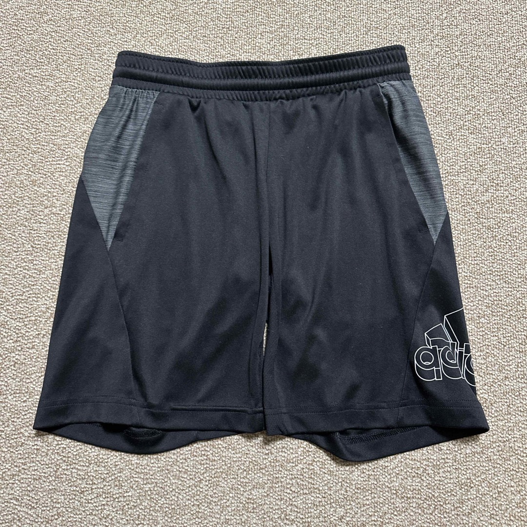 adidas(アディダス)のadidas 150 キッズ/ベビー/マタニティのキッズ服男の子用(90cm~)(パンツ/スパッツ)の商品写真