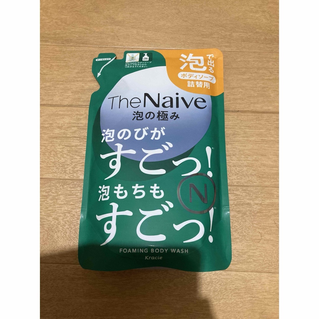 naive（Kracie Home Products）(ナイーブ)のThe naive(ナイーブ) ボディソープ 泡タイプ つめかえ用430ml×4 コスメ/美容のボディケア(ボディソープ/石鹸)の商品写真