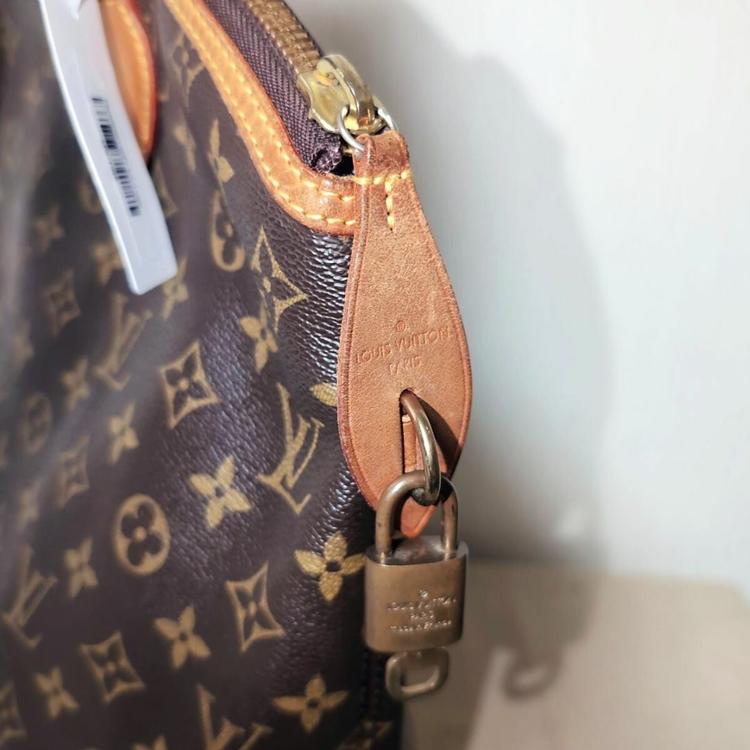 LOUIS VUITTON(ルイヴィトン)のルイヴィトン　ロックイットヴェルティカル モノグラム　ハンドバッグ　 レディースのバッグ(ハンドバッグ)の商品写真