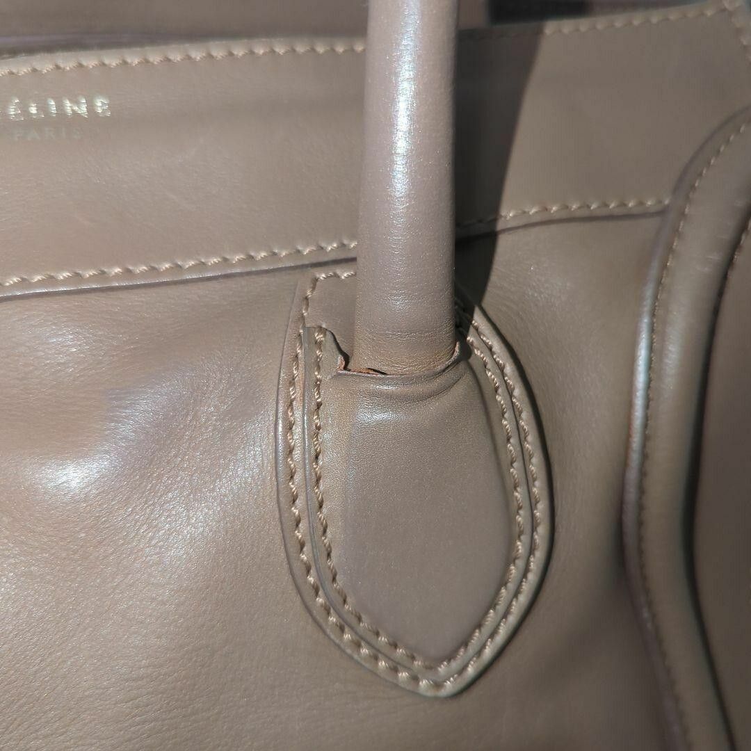 celine(セリーヌ)のセリーヌ　ラゲージ　ミニショッパー　スムースカーフスキン　レザー レディースのバッグ(ハンドバッグ)の商品写真