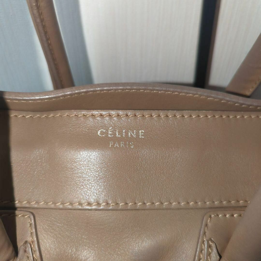 celine(セリーヌ)のセリーヌ　ラゲージ　ミニショッパー　スムースカーフスキン　レザー レディースのバッグ(ハンドバッグ)の商品写真