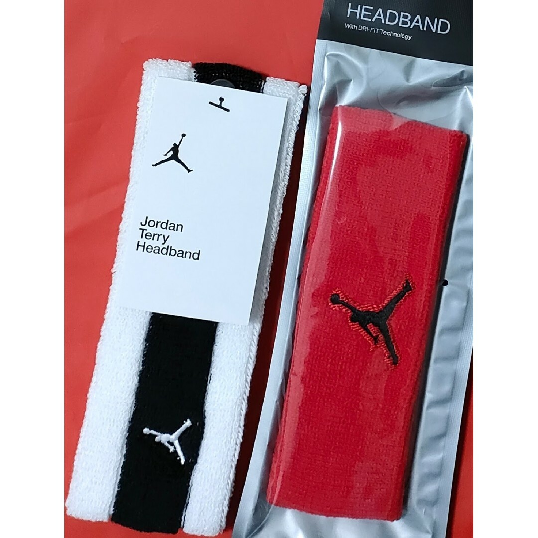 NIKE(ナイキ)の２本セット赤ジャンプマン＆白黒テリーナイキヘッドバンドヘアバンドエアジョーダン メンズのファッション小物(バンダナ/スカーフ)の商品写真