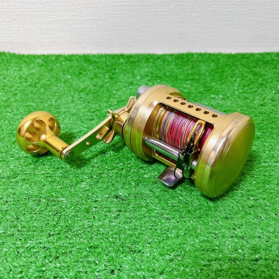 DAIWA(ダイワ)のリール ベイトリール ダイワ ミリオネア CV-Z 300SF スポーツ/アウトドアのフィッシング(リール)の商品写真