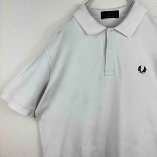 フレッドペリー(FRED PERRY)のフレッドペリー　ポロシャツ　半袖　イングランド製　M3 白紺　40 L 古着(ポロシャツ)