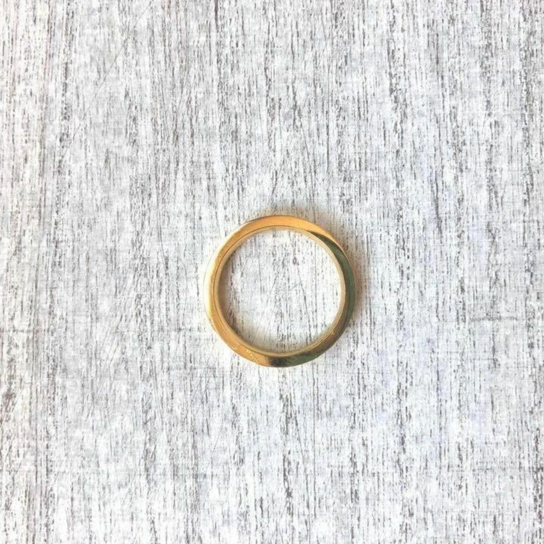 刻印無料アレルギー対応！ステンレス製　平打ち3mmゴールドリング　指輪 レディースのアクセサリー(リング(指輪))の商品写真