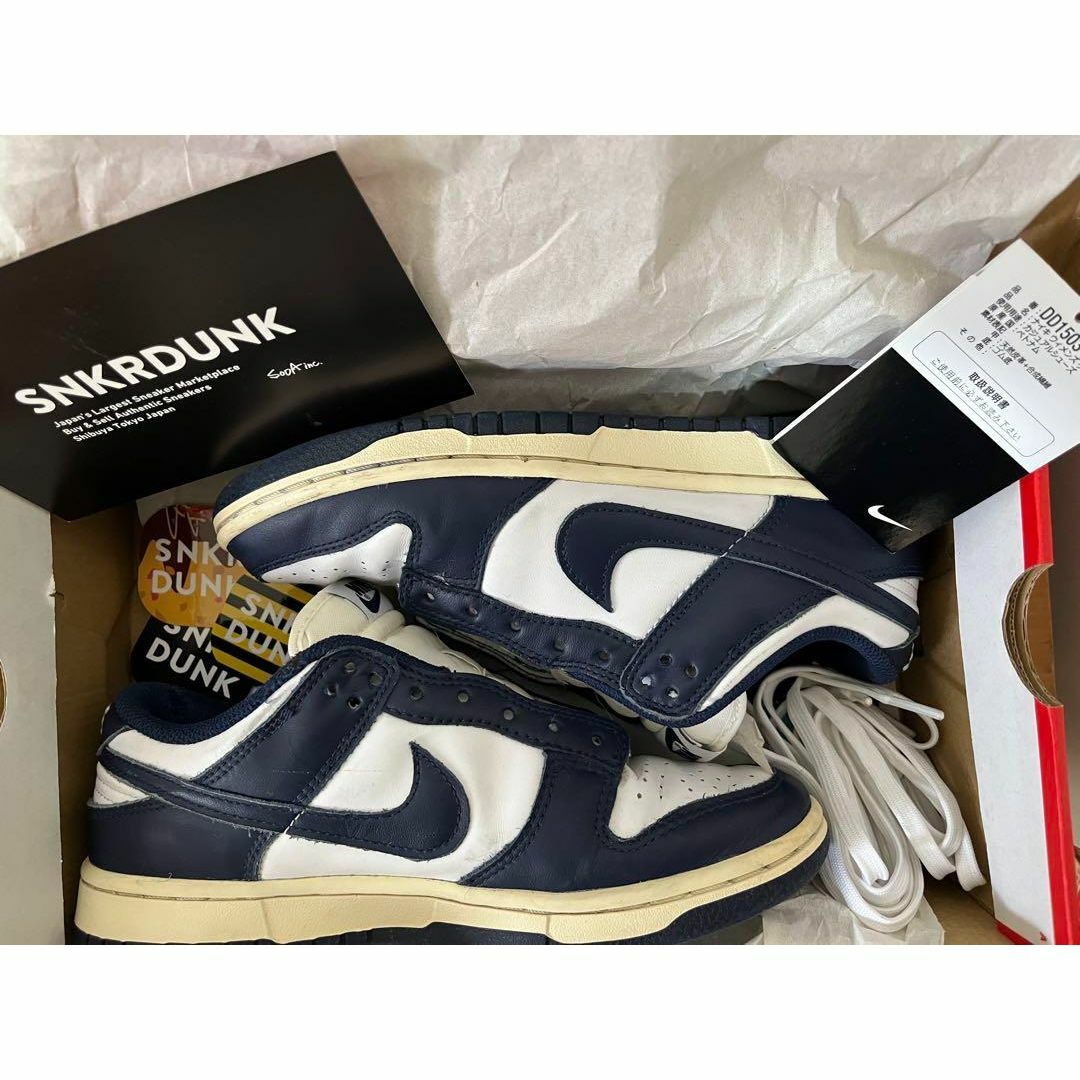 NIKE(ナイキ)のNIKE WMNS Dunk Low Vintage Navyナイキ　ダンク メンズの靴/シューズ(スニーカー)の商品写真