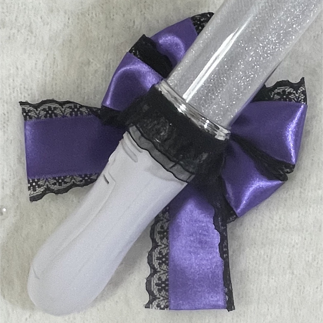 キンブレリボン 紫 × 黒 エンタメ/ホビーのタレントグッズ(アイドルグッズ)の商品写真