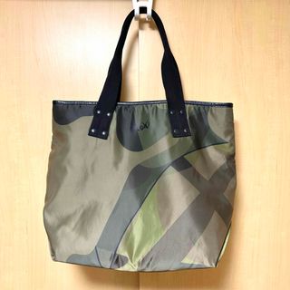 サカイ(sacai)のsacai × KAWS - LARGE BAG " CAMO "(トートバッグ)