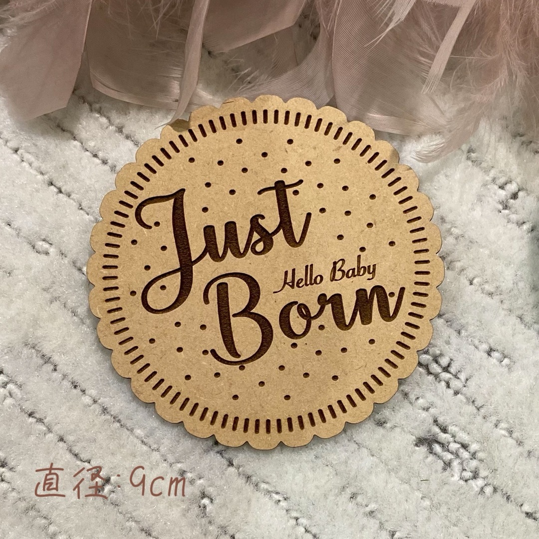 レターバナー A① Just Born バースデーフォトに！　木製　〈送料込〉 キッズ/ベビー/マタニティのメモリアル/セレモニー用品(フォトフレーム)の商品写真