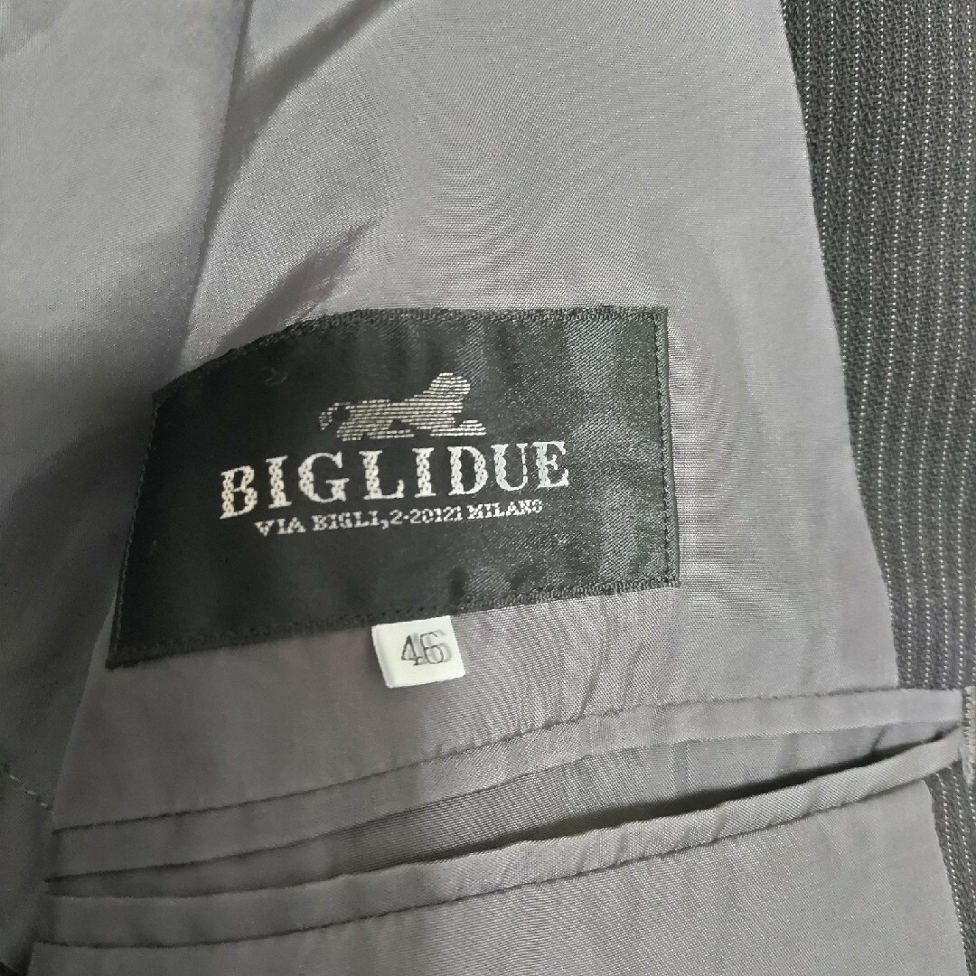 BIGLIDUE(ビリドゥーエ)のBIGLIDUE　ビリドゥーエ　スーツ メンズのスーツ(セットアップ)の商品写真