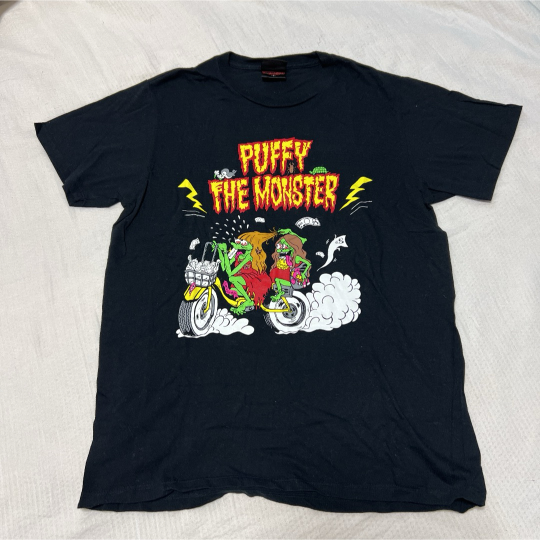 新品　 PUFFY パフィー THE MONSTER Tシャツ ライブ 2007 エンタメ/ホビーのタレントグッズ(ミュージシャン)の商品写真