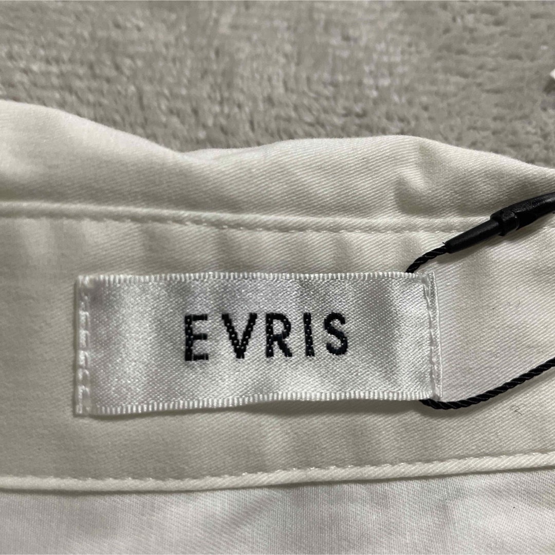 EVRIS(エヴリス)の新品タグ付☆ EVRIS エヴリス　ギャザースリーブオーバーシャツ レディースのトップス(シャツ/ブラウス(長袖/七分))の商品写真