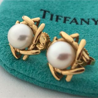 ティファニー(Tiffany & Co.)のTiffany K18YGクロス パール ピアス希少(ピアス)