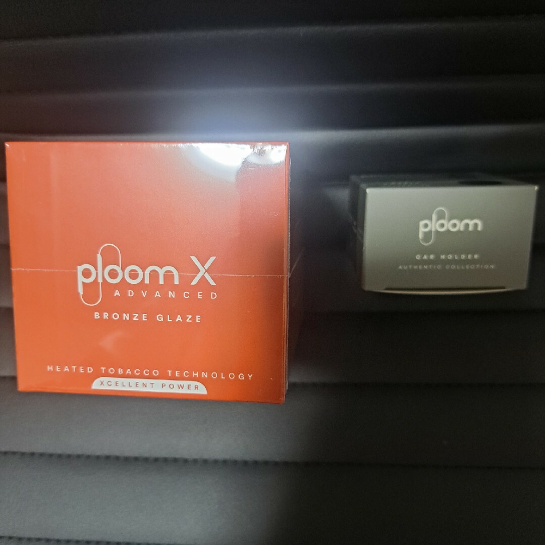 PloomTECH(プルームテック)の【未開封】限定色 プルームxアドバンスド ブロンズグレイズ & カーホルダー スマホ/家電/カメラの生活家電(その他)の商品写真