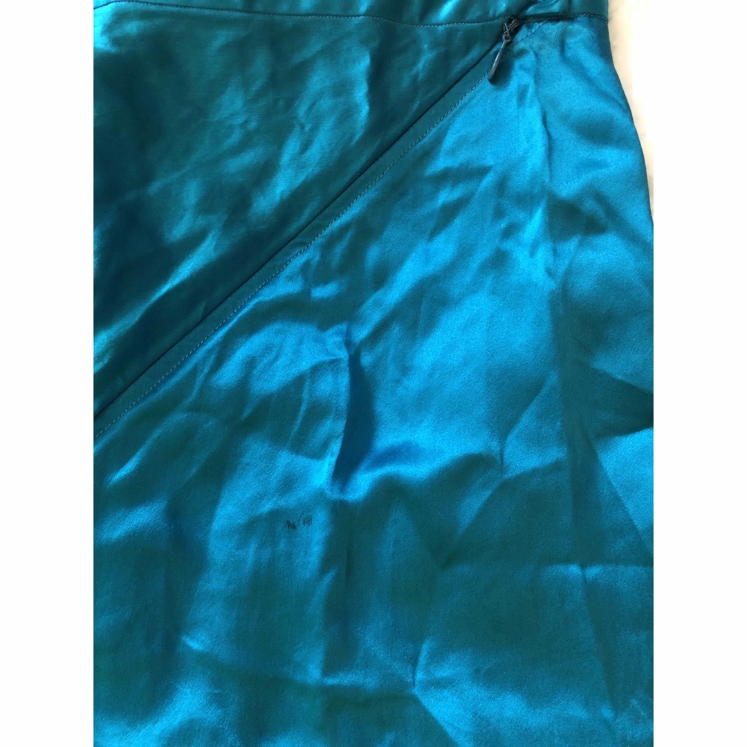 KENZO(ケンゾー)のKENZO PARIS ケンゾー　シルク　ターコイズカラー　スカート レディースのスカート(ひざ丈スカート)の商品写真
