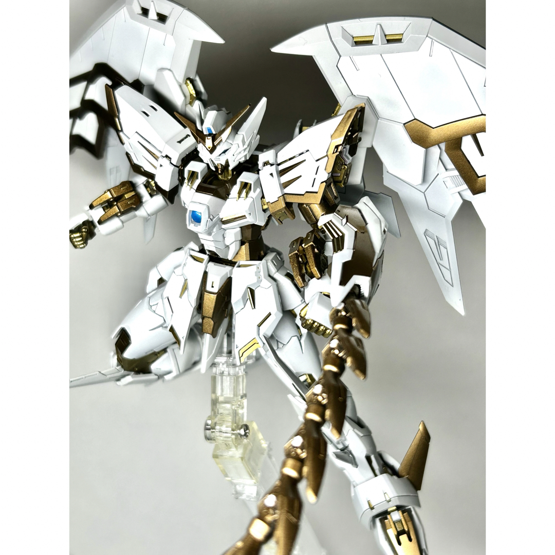 BANDAI(バンダイ)のRG ガンダムエピオン　クロスコントラストカラー風　塗装完成品 エンタメ/ホビーのおもちゃ/ぬいぐるみ(模型/プラモデル)の商品写真