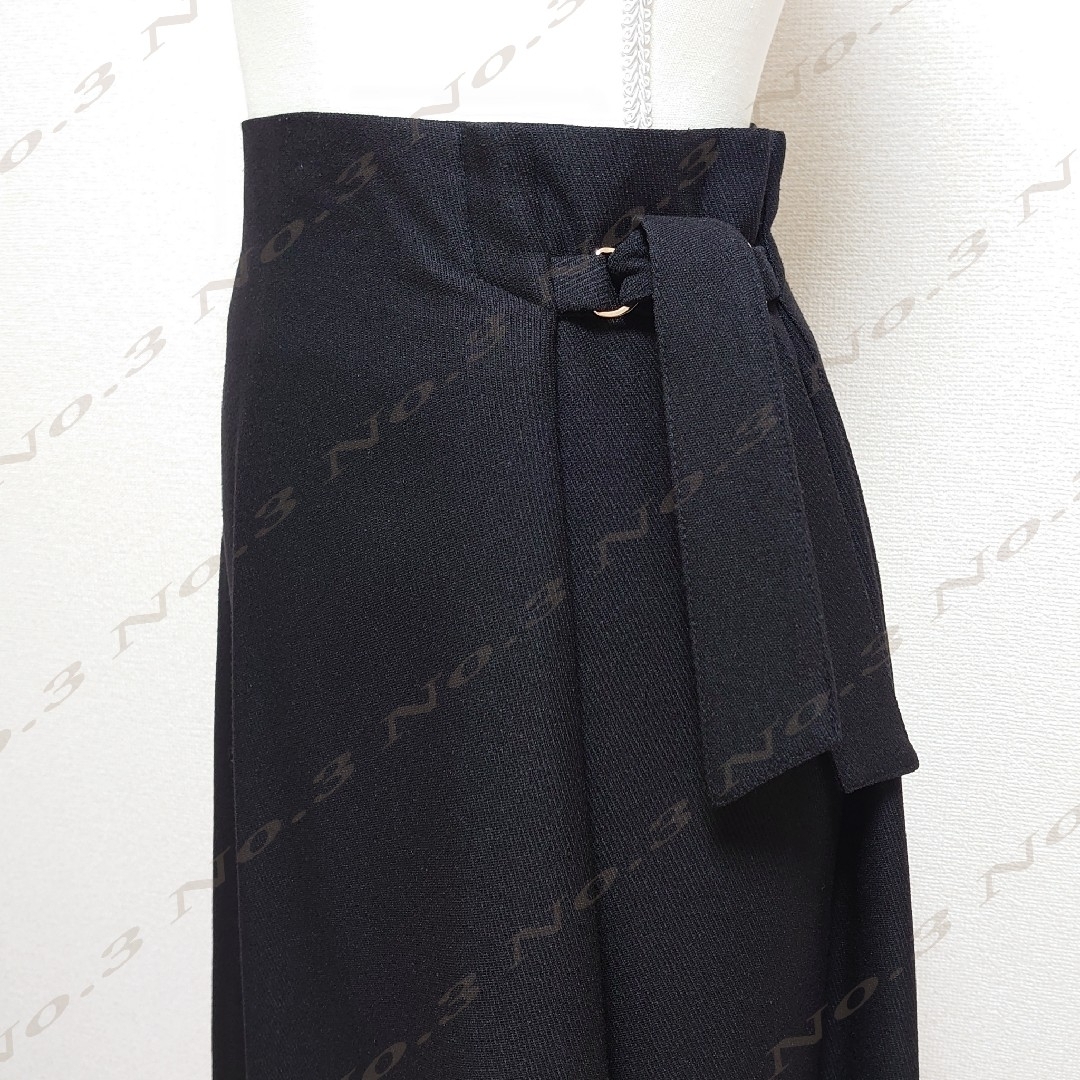 BEAMS HEART ビームスハート アシンメトリーフレアスカート 黒 S レディースのスカート(ひざ丈スカート)の商品写真