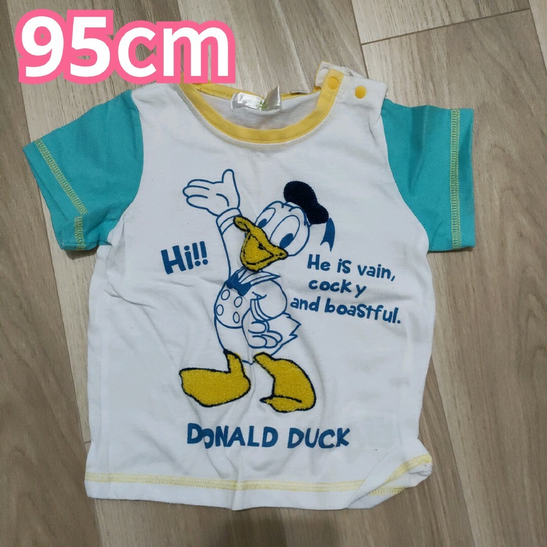 Disney(ディズニー)の子供服 ドナルドダッグ Tシャツ 90-100cm キッズ/ベビー/マタニティのキッズ服男の子用(90cm~)(Tシャツ/カットソー)の商品写真