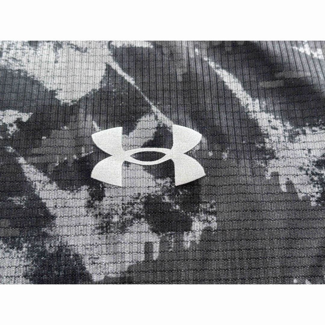 UNDER ARMOUR(アンダーアーマー)の★美品★アンダーアーマー★ヒートギアTシャツ★トレーニングTシャツ★XLブラック メンズのトップス(Tシャツ/カットソー(半袖/袖なし))の商品写真