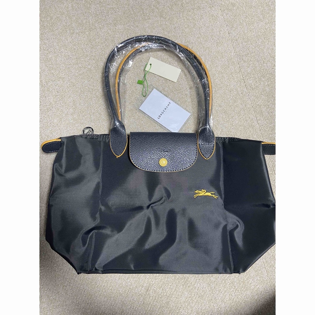 ロンシャン　バッグ　トートバッグ　Mサイズ　肩掛け　黒黄 レディースのバッグ(トートバッグ)の商品写真