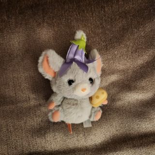 ディズニー(Disney)のファンタジースプリングス　チーズ　ディズニーシー　ぬいぐるみチャーム(キャラクターグッズ)