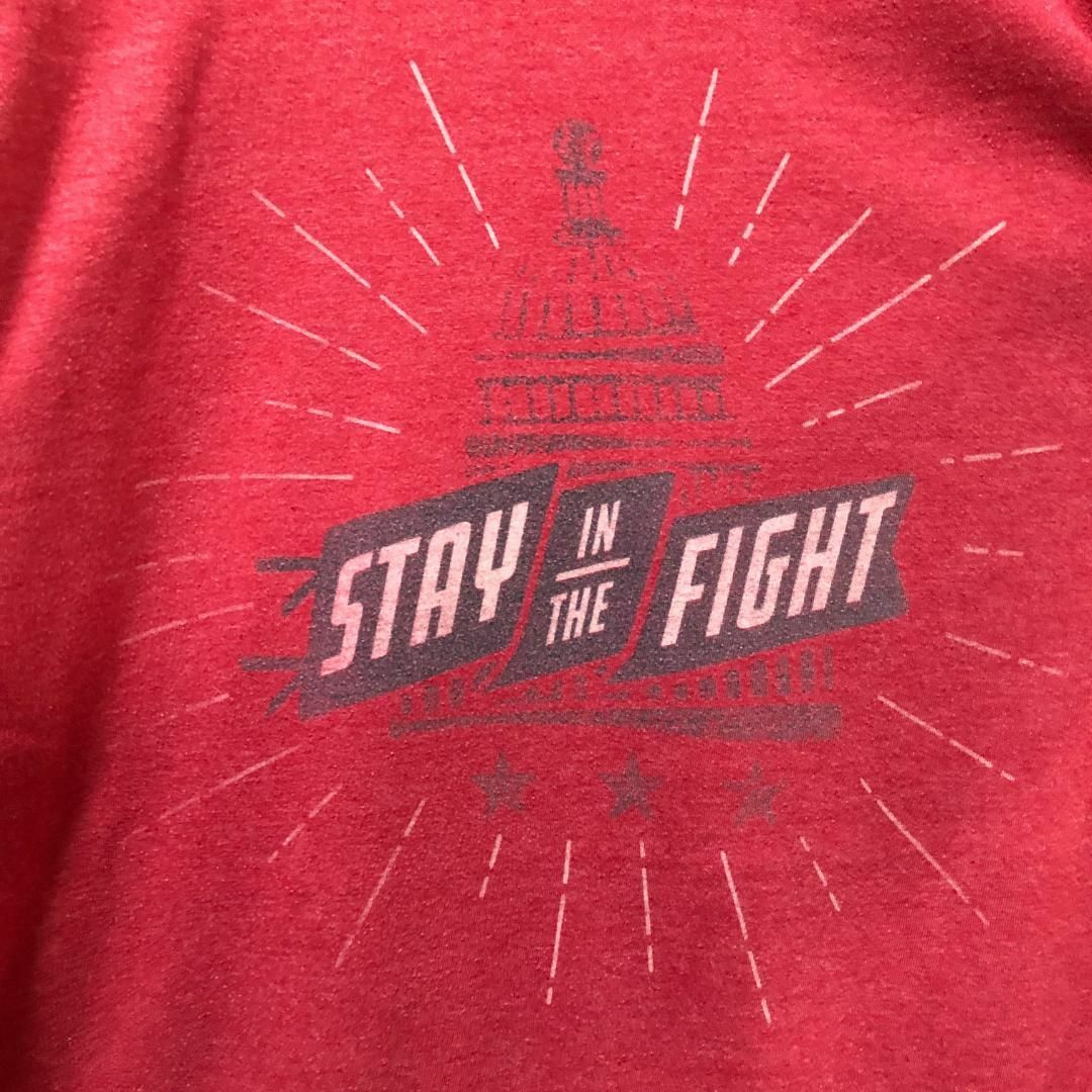 STAY IN THE FIGHT アメリカ輸入 スレ Tシャツ メンズのトップス(Tシャツ/カットソー(半袖/袖なし))の商品写真