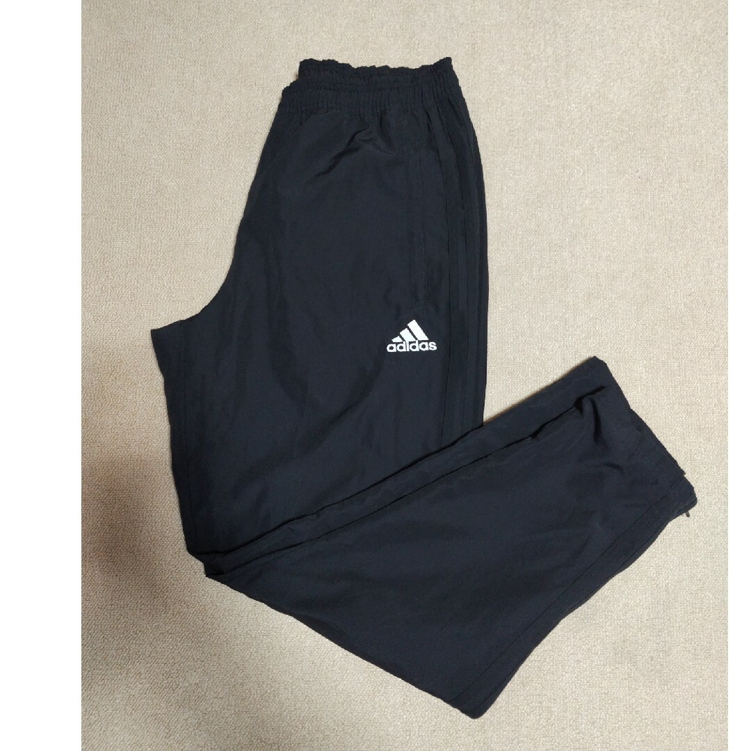 adidas(アディダス)のadidasアディダス トラックパンツ トレーニングパンツ 3本ライン 黒 メンズのパンツ(その他)の商品写真