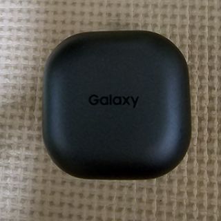 サムスン(SAMSUNG)のSAMSUNGワイヤレスイヤホン GALAXY  Buds2(ヘッドフォン/イヤフォン)