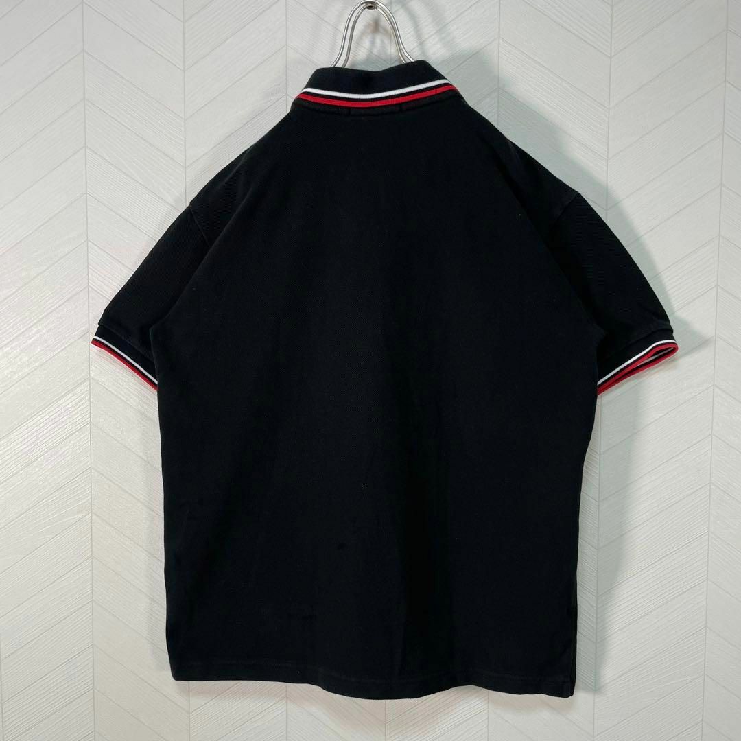 FRED PERRY(フレッドペリー)の人気カラー フレッドペリー M12 ポロシャツ 半袖 黒 赤 M 刺繍ロゴ 鹿子 メンズのトップス(ポロシャツ)の商品写真