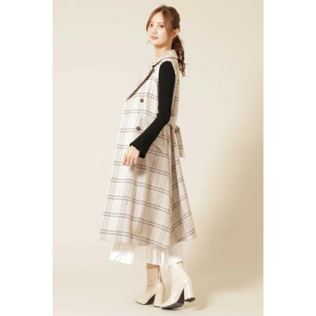 JILL by JILLSTUART(ジルバイジルスチュアート)の美品【ジルスチュアート】ヨリモクチェックジレワンピース　チェック　S  ベージュ レディースのワンピース(ひざ丈ワンピース)の商品写真