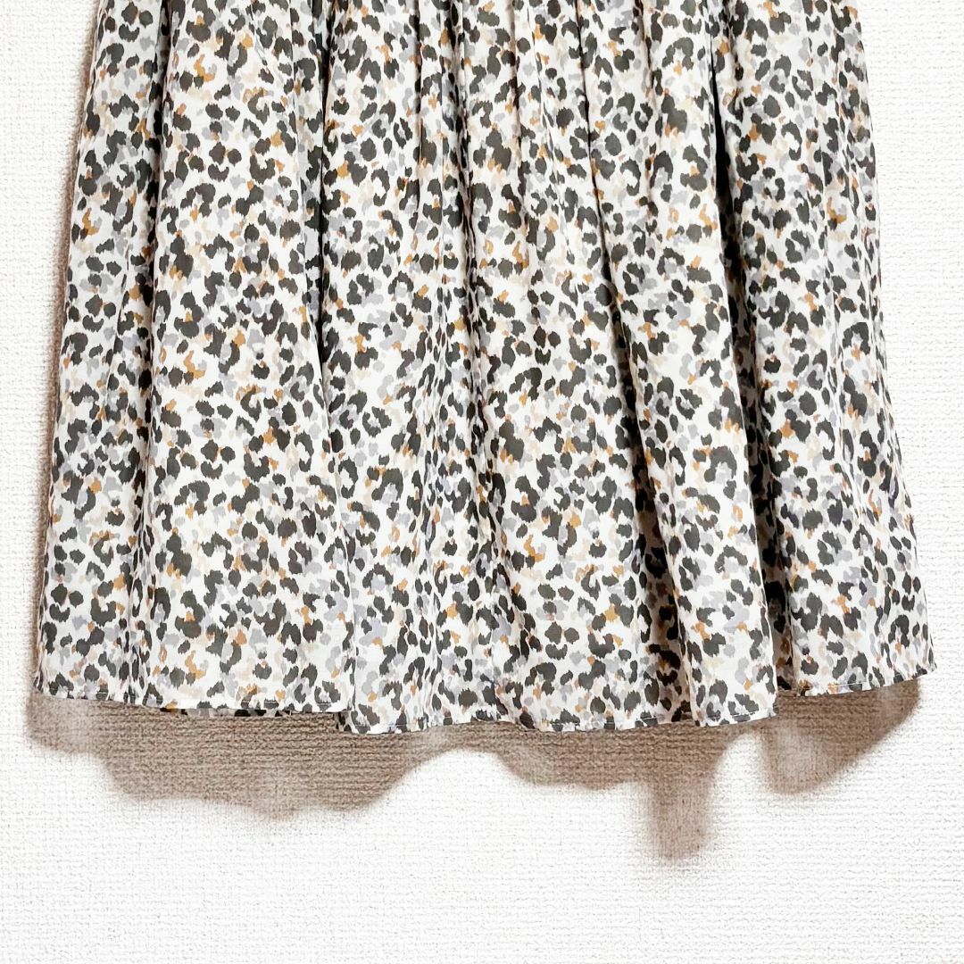 IENA(イエナ)のIENA　ミニスカート　レオパード　白　グレー　茶　フレア レディースのスカート(ミニスカート)の商品写真